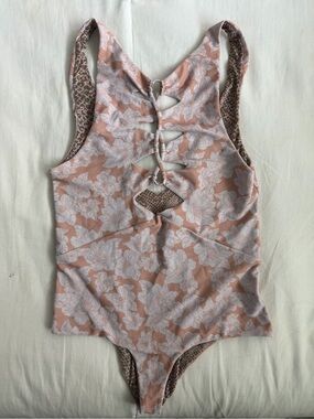 Acacia One Piece